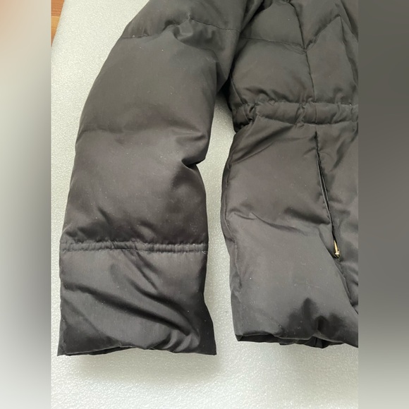 GUESS Women's Zipped Pockets Down Faux-Fur-Trim Hooded Parka, Black, Size L - Picture 2 of 11